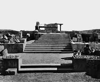 Staircase and Upper Porch from the South Propylaeum