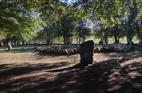 Balnuaran of Clava. Tomb surrounded by Stone Circle