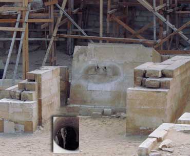 Serdab containing Djoser's Statue