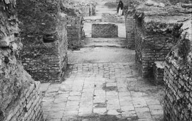 View from C27 to the Main Court of the Ningal Temple