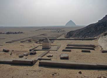 Morturary Temple of Sneferu. Red Pyramid