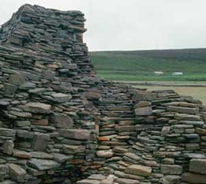 Secondary masonry in the ground floor gallery