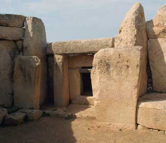 South Temple. Room 1, Porthole to Room 3