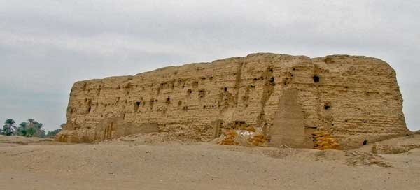The 'Fort' at Hierakonpolis