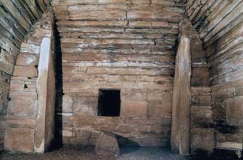 Maes Howe. Rear Wall of the Burial Chamber