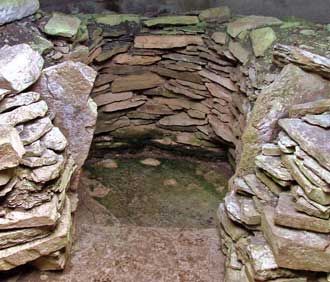 Taversoe Tuick. Upper Chamber, East Compartment