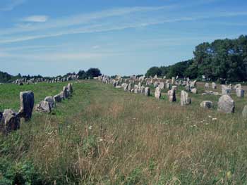 Carnac Stone Rows. Photo by Mike Peel (www.mikepeel.net)