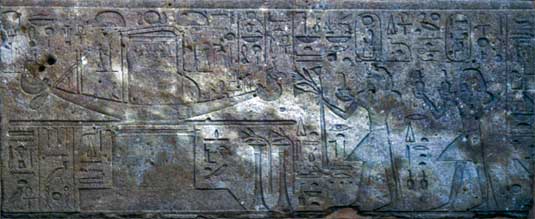 Hatshepsut & Tuthmosis III worshipping Amun-Re (Karnak. La Chapelle Rouge)